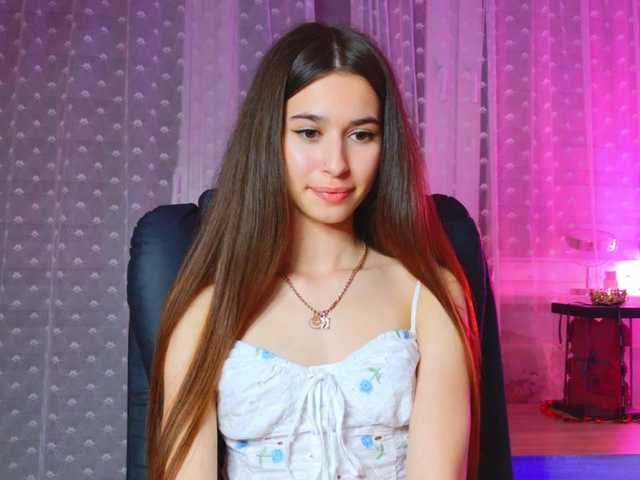 Bella-Rosee4u live cam on BongaCams