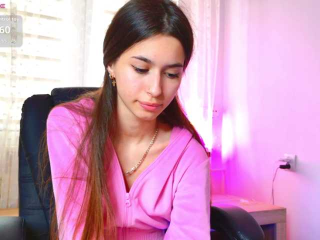 Bella-Rosee4u live cam on BongaCams