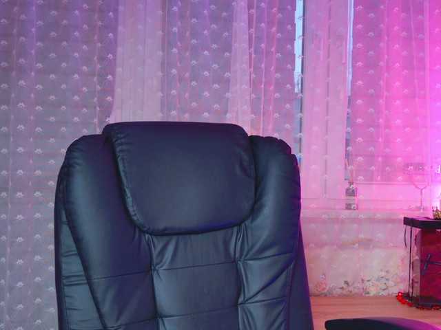 Bella-Rosee4u live cam on BongaCams