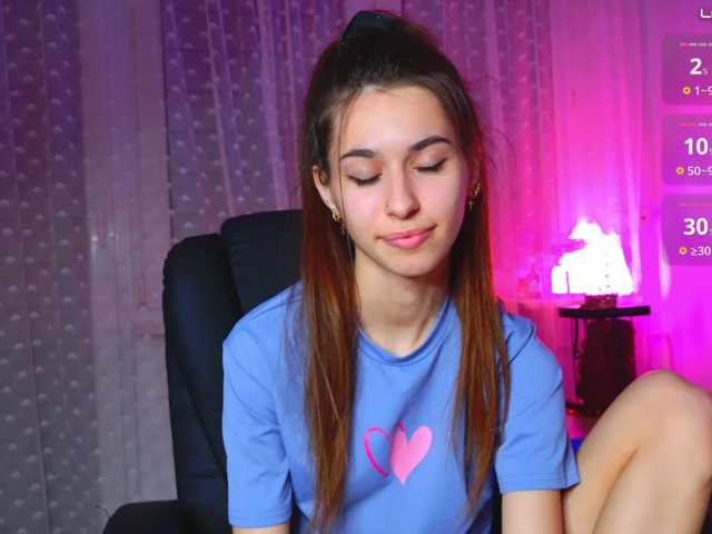 Bella-Rosee4u live cam on BongaCams