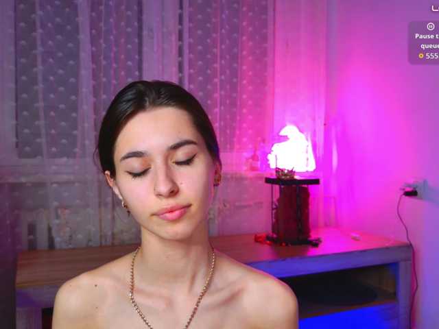 Bella-Rosee4u live cam on BongaCams