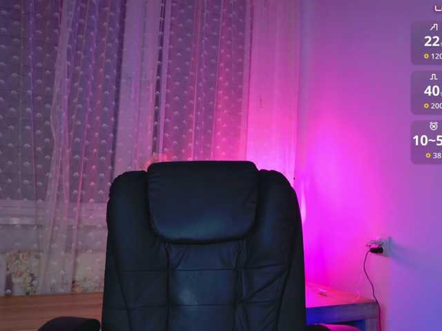 Bella-Rosee4u live cam on BongaCams
