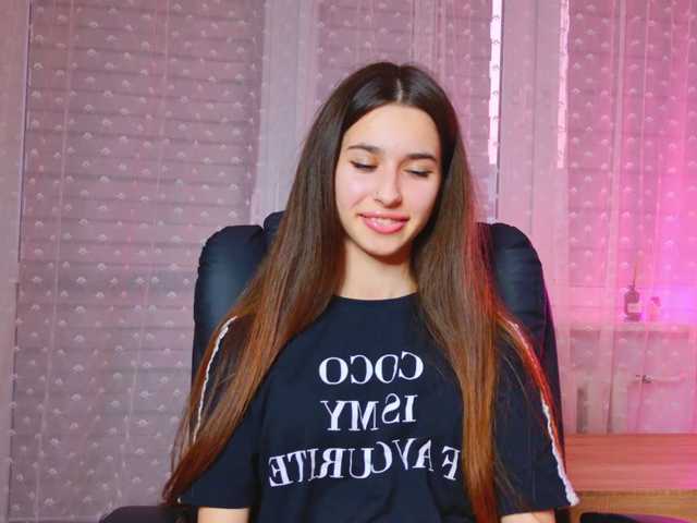 Bella-Rosee4u live cam on BongaCams