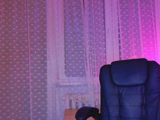 Bella-Rosee4u live cam on BongaCams
