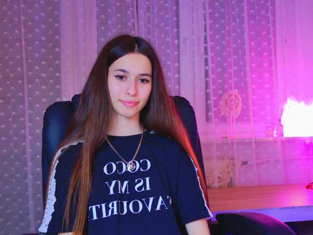 Bella-Rosee4u live cam on BongaCams