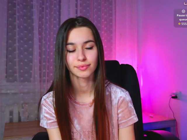 Bella-Rosee4u live cam on BongaCams