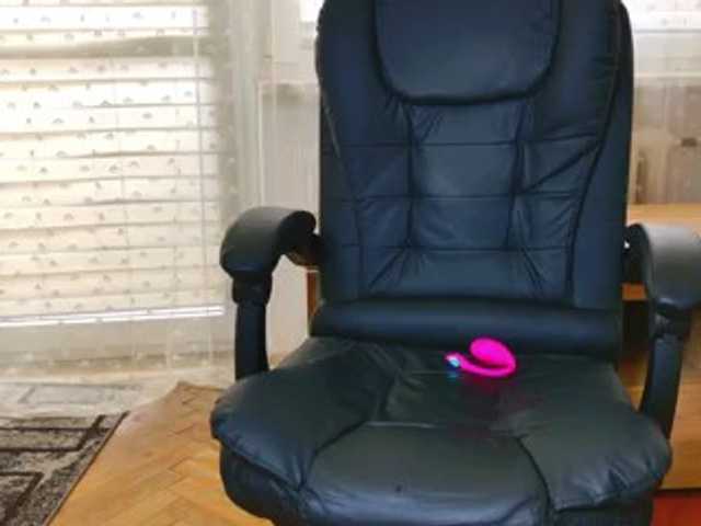 Bella-Rosee4u live cam on BongaCams