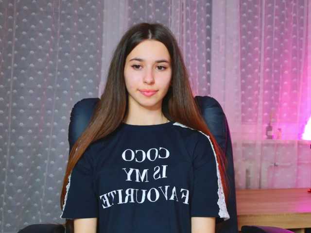 Bella-Rosee4u live cam on BongaCams