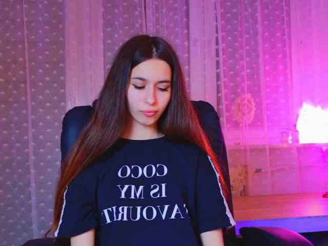 Bella-Rosee4u live cam on BongaCams