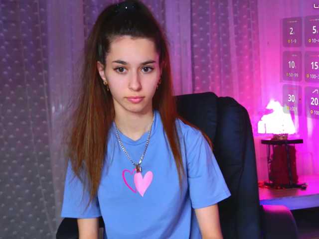 Bella-Rosee4u live cam on BongaCams