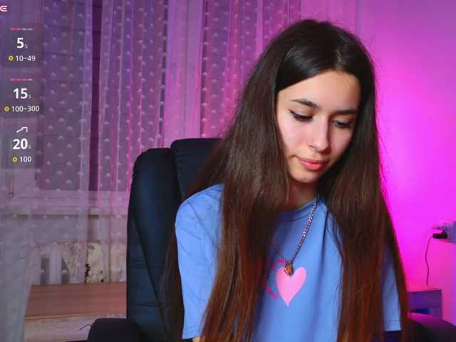 Bella-Rosee4u live cam on BongaCams