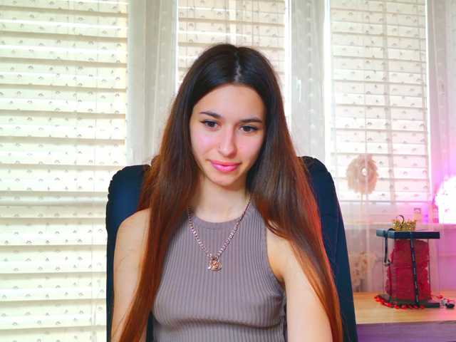 Bella-Rosee4u live cam on BongaCams