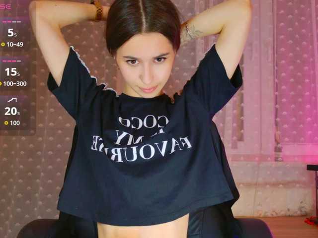 Bella-Rosee4u live cam on BongaCams