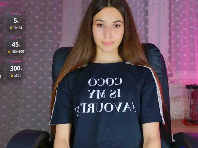 Bella-Rosee4u live cam on BongaCams