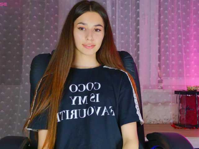 Bella-Rosee4u live cam on BongaCams