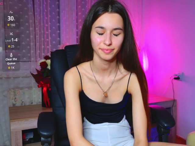 Bella-Rosee4u live cam on BongaCams