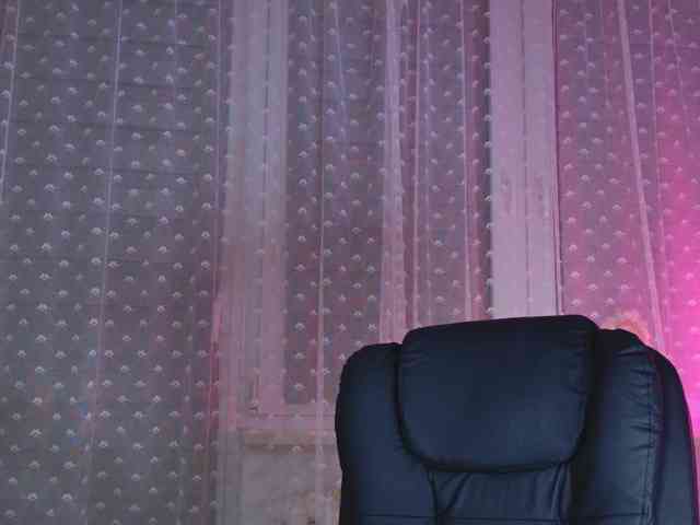 Bella-Rosee4u webcam
