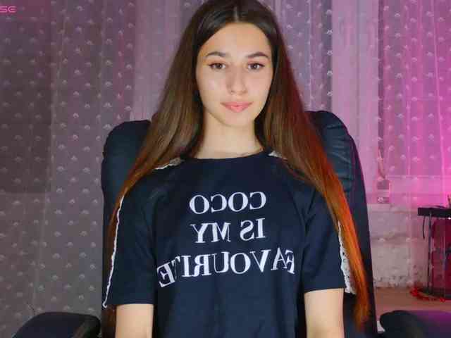 Bella-Rosee4u webcam