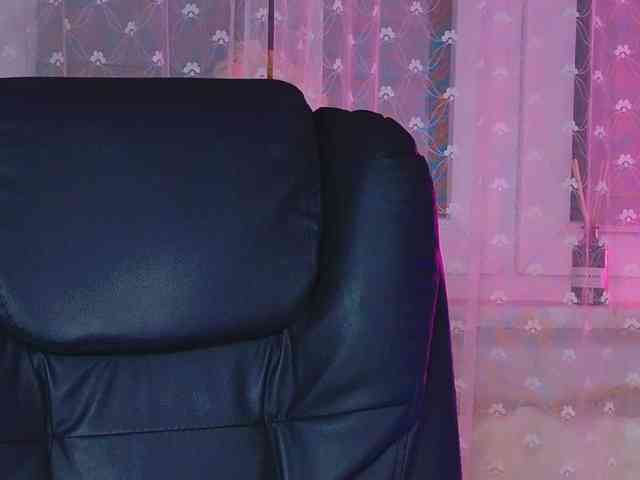 Bella-Rosee4u webcam