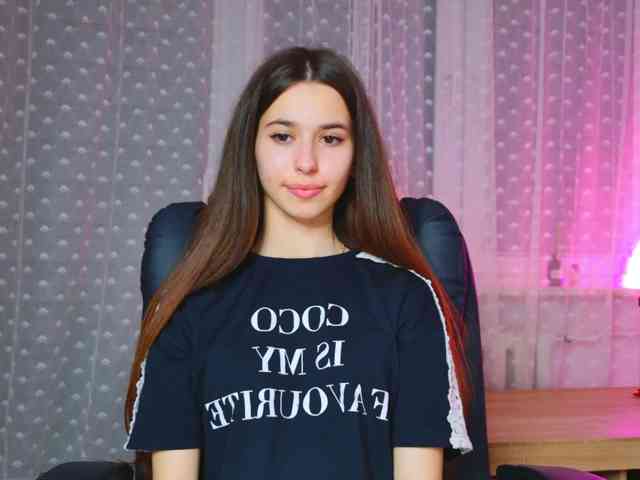 Bella-Rosee4u webcam