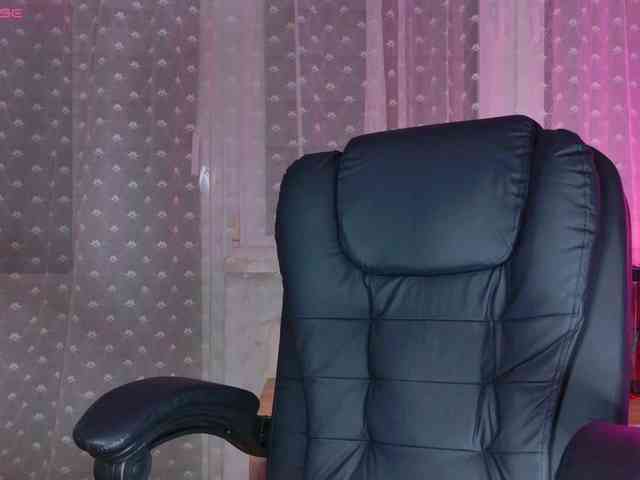 Bella-Rosee4u webcam