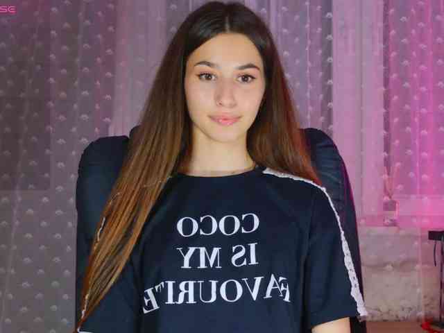 Bella-Rosee4u webcam