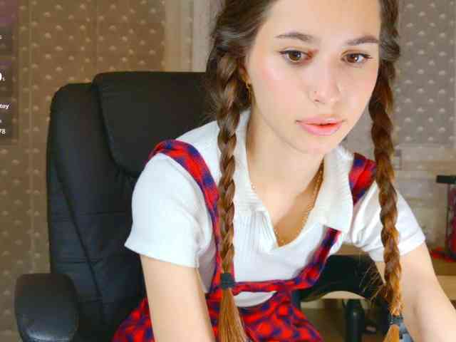 Bella-Rosee4u webcam