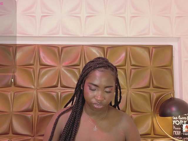 SaharaBailey live cam on BongaCams