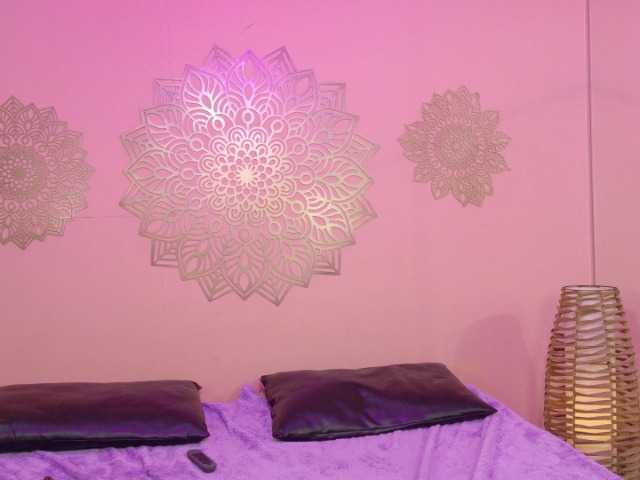 SaharaBailey live cam on BongaCams