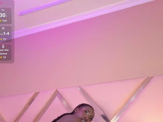 SaharaBailey live cam on BongaCams