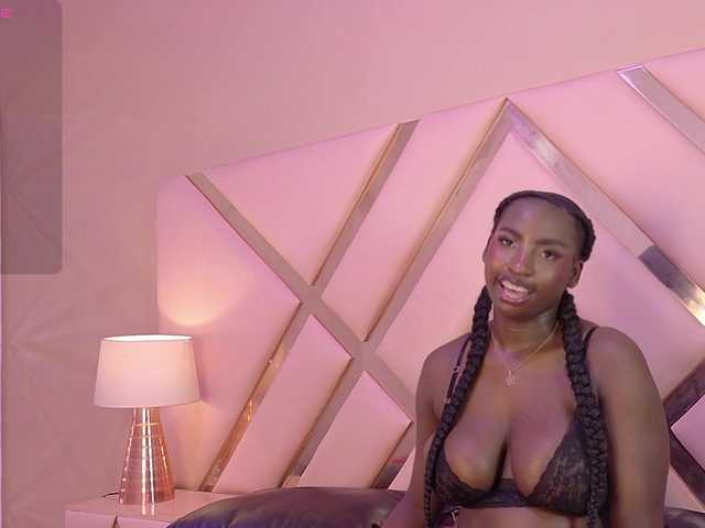 SaharaBailey live cam on BongaCams