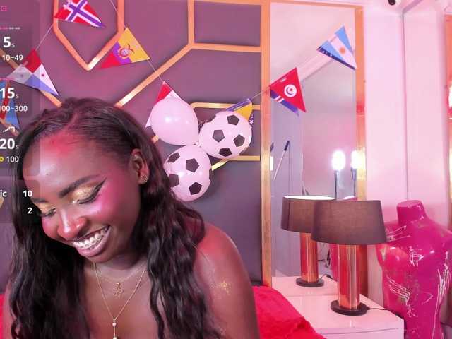 SaharaBailey live cam on BongaCams