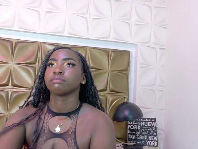 SaharaBailey live cam on BongaCams