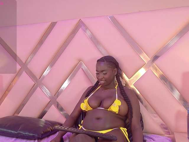 SaharaBailey live cam on BongaCams