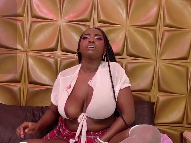 SaharaBailey live cam on BongaCams