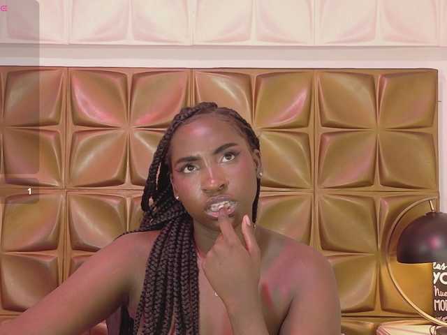 SaharaBailey live cam on BongaCams