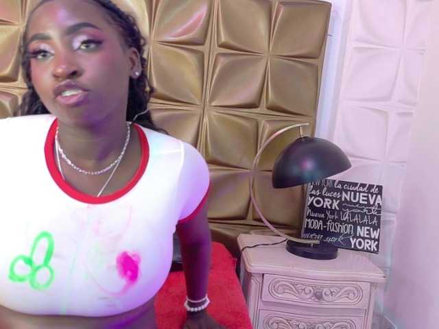 SaharaBailey live cam on BongaCams
