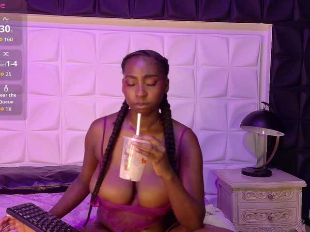 SaharaBailey live cam on BongaCams