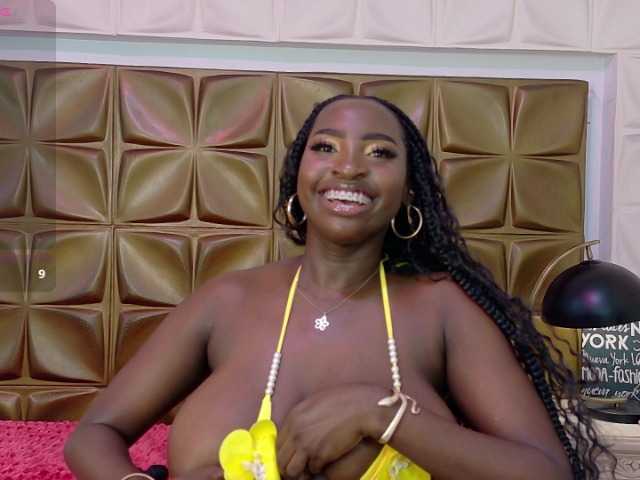 SaharaBailey live cam on BongaCams