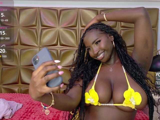 SaharaBailey live cam on BongaCams