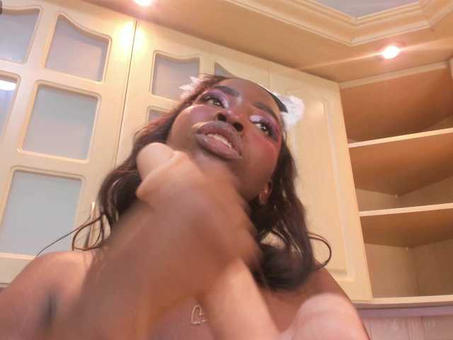 SaharaBailey live cam on BongaCams