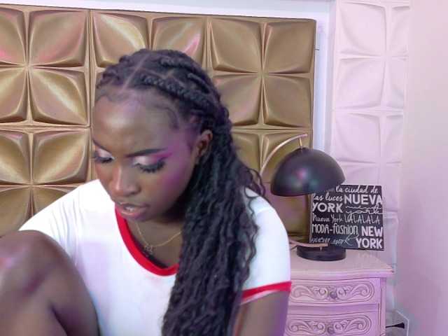 SaharaBailey live cam on BongaCams