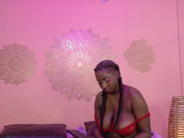SaharaBailey live cam on BongaCams