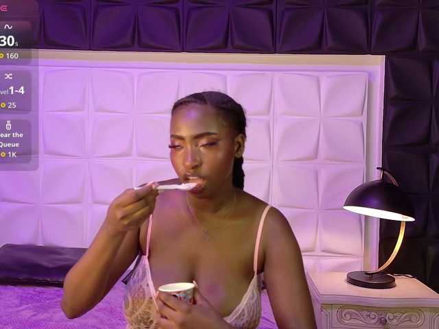 SaharaBailey live cam on BongaCams