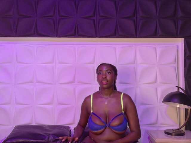 SaharaBailey live cam on BongaCams
