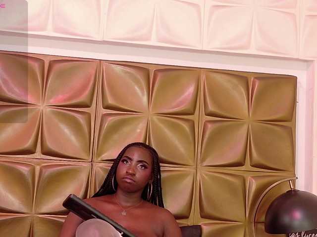 SaharaBailey live cam on BongaCams