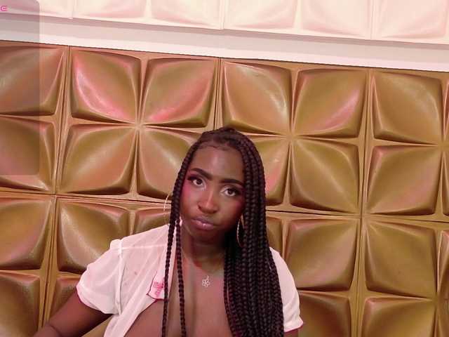 SaharaBailey live cam on BongaCams