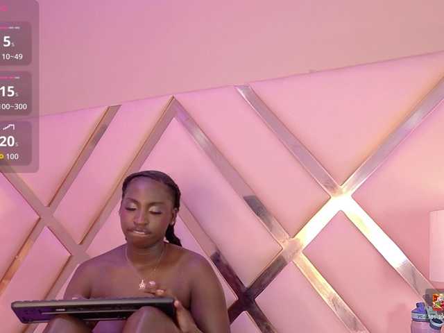 SaharaBailey live cam on BongaCams