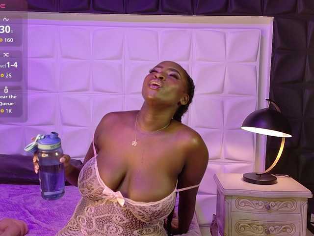 SaharaBailey live cam on BongaCams