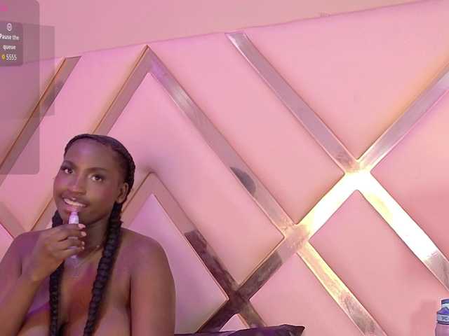 SaharaBailey live cam on BongaCams